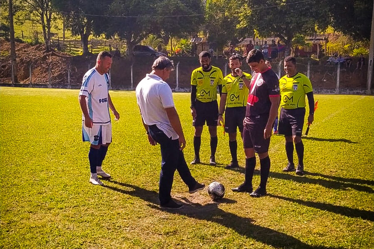 Oito times participaram do primeiro dia de jogos do Campeonato Municipal de Futebol